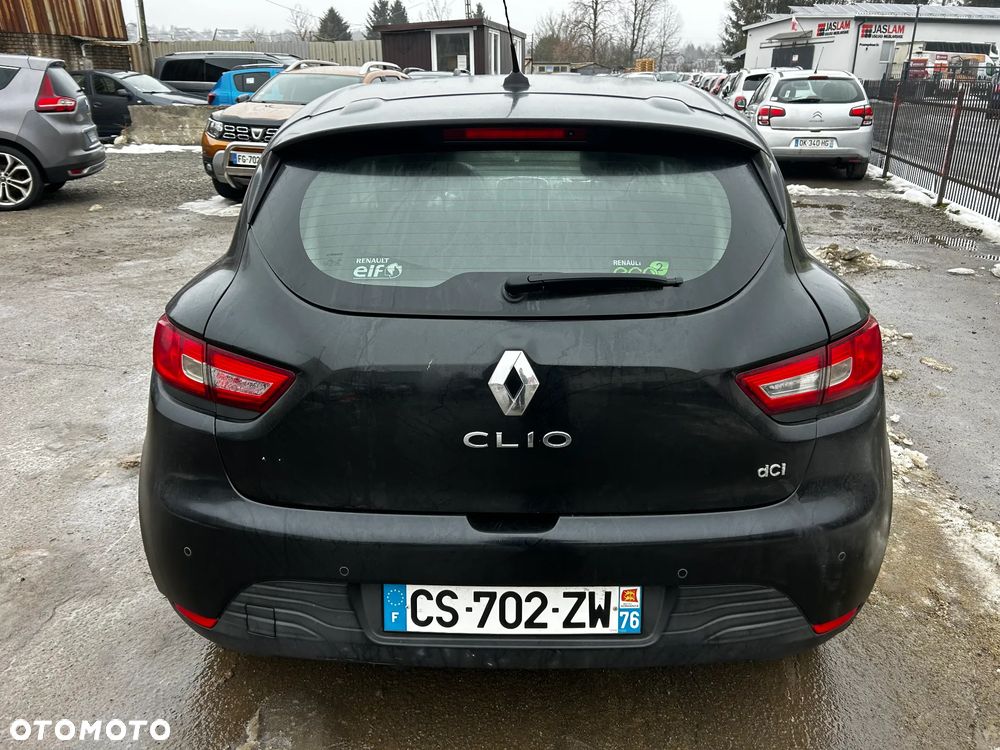 Renault Clio - 16