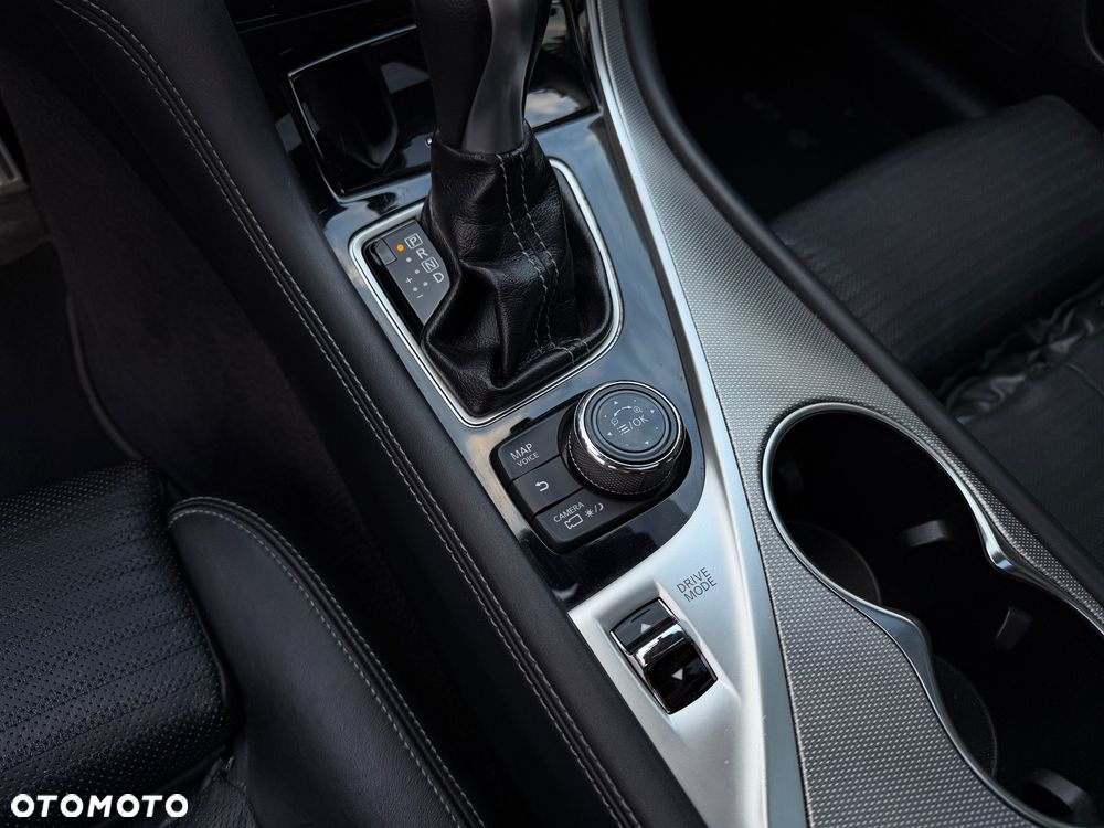 Infiniti Q50 2.0t Premium Sound Studio by Bose - 16