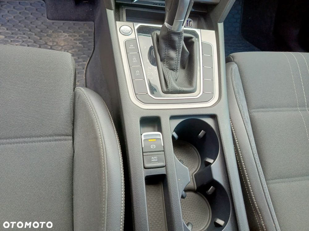 Volkswagen Passat 2.0 TDI BMT 4Mot Highline DSG - 15