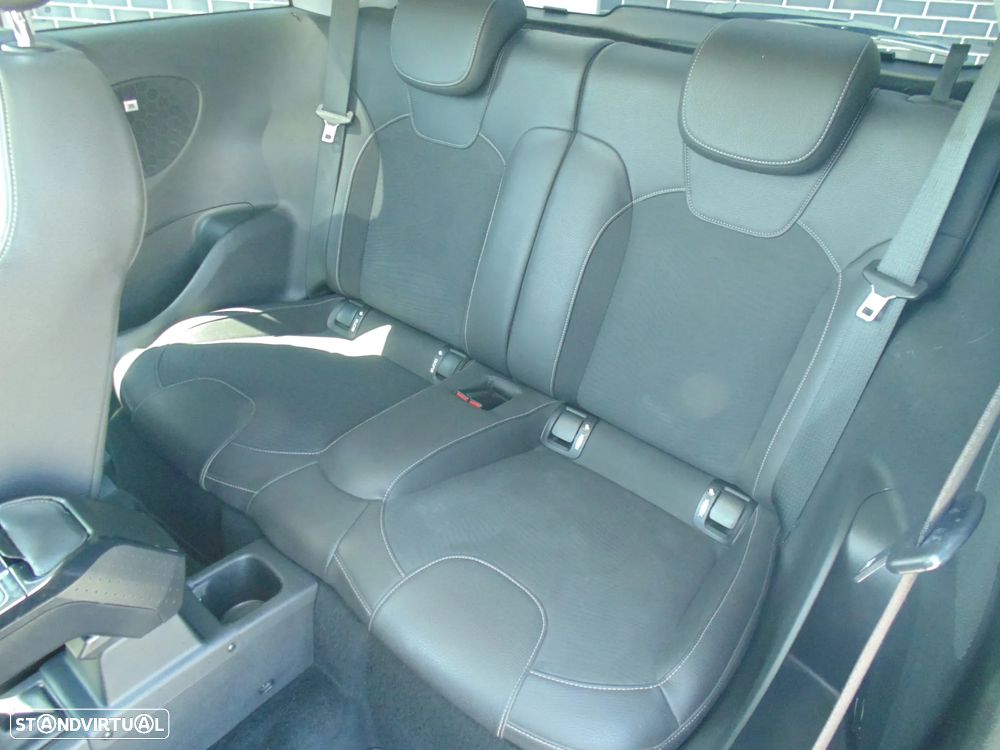 Opel Adam 1.2 Glam - 25