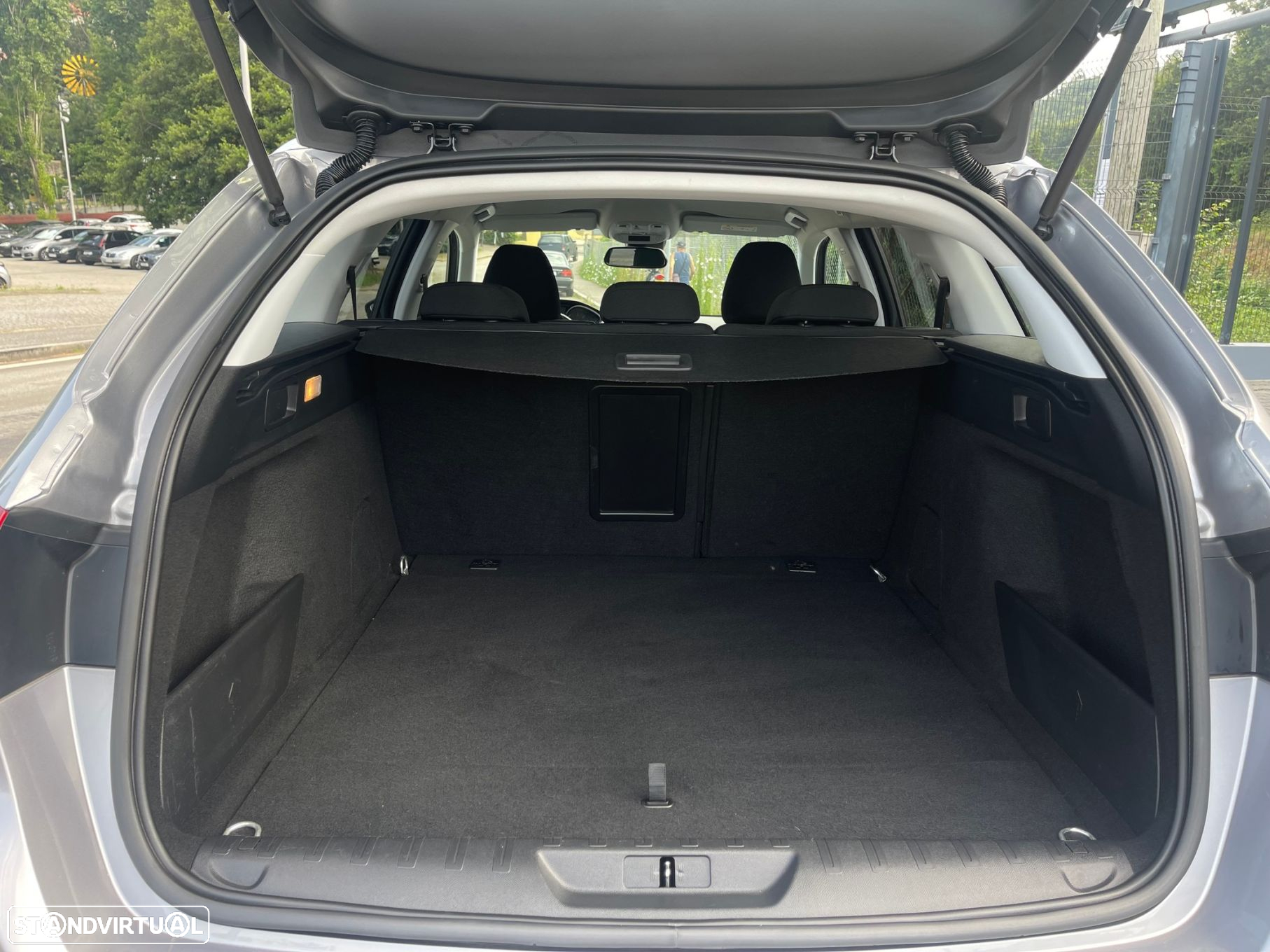 Peugeot 308 SW 1.5 BlueHDi Style - 10