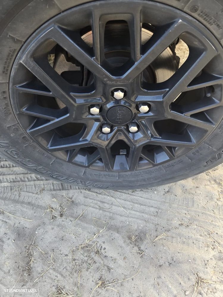 Jeep Wrangler - 8