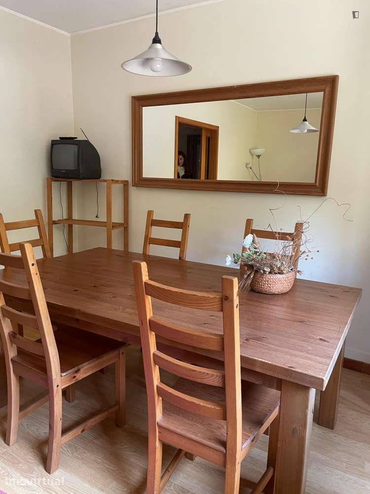 Quarto - localizado em Paranhos Porto - Grande imagem: 4/25