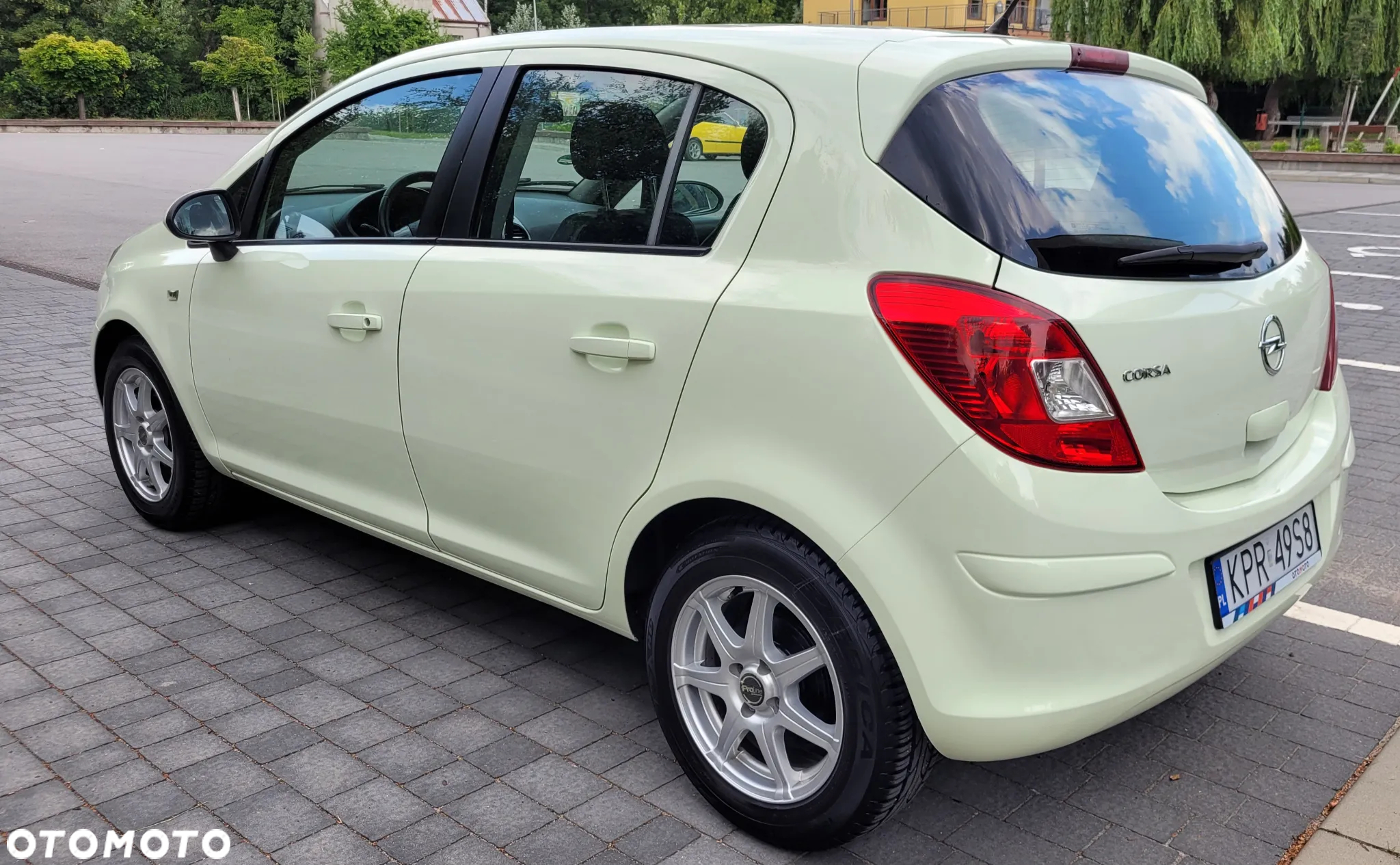 Opel Corsa 1.2 16V Edition 150 - 4