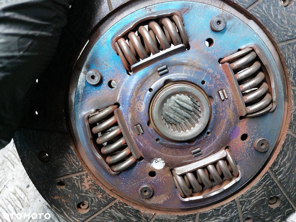 SPRZĘGŁO TARCZA + DOCISK + ŁOŻYSKO OPOROWE MAZDA 323F BJ 2.0 TD - 3