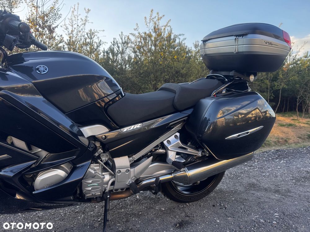 Yamaha FJR - 9