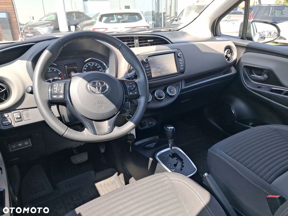 Toyota Yaris 1.5 Premium CVT - 16