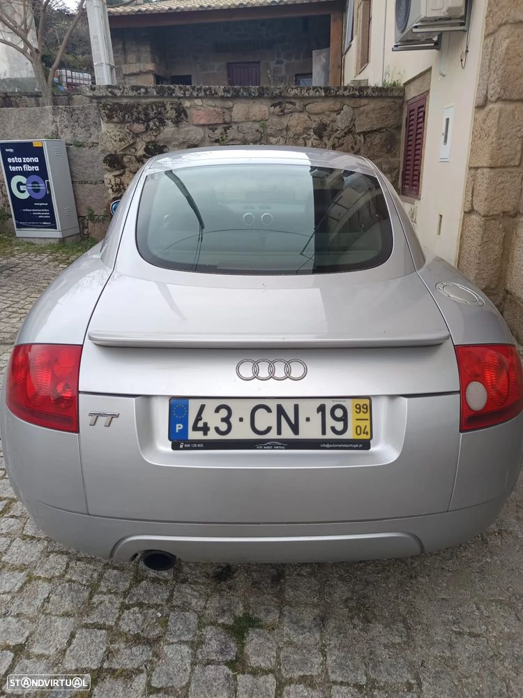 Audi TT Coupé 1.8 T S-line - 2