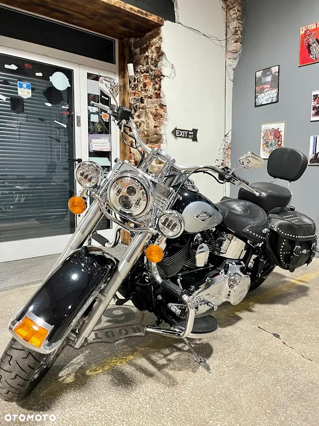 Harley-Davidson Softail Heritage Classic - 17