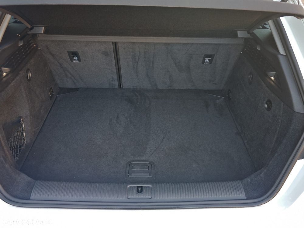 Audi A3 Sportback 2.0 TDI S tronic - 9