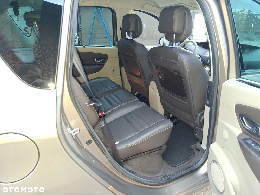 Renault Scenic 2.0 16V Emotion - 14