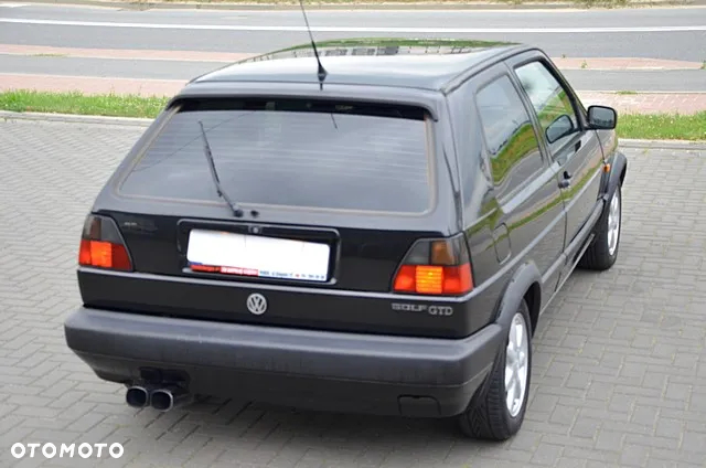 Volkswagen Golf 1.6 GTD TD - 11