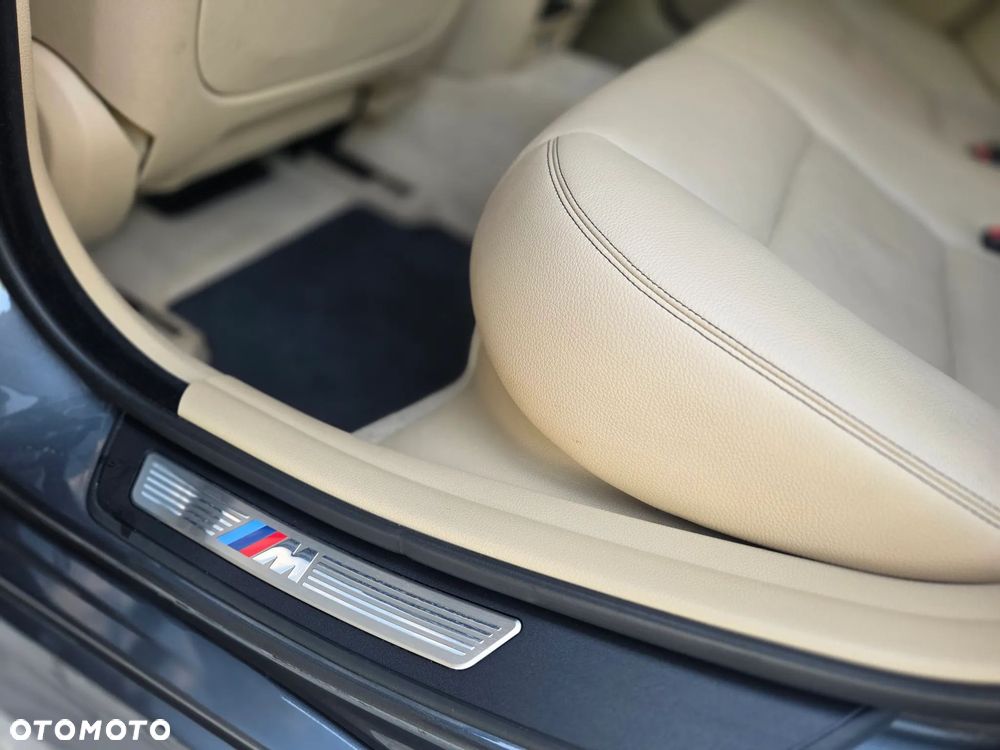 BMW Seria 5 M550d xDrive - 23