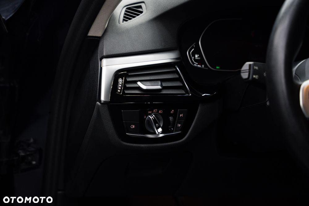 BMW Seria 5 520d mHEV Business Edition - 21
