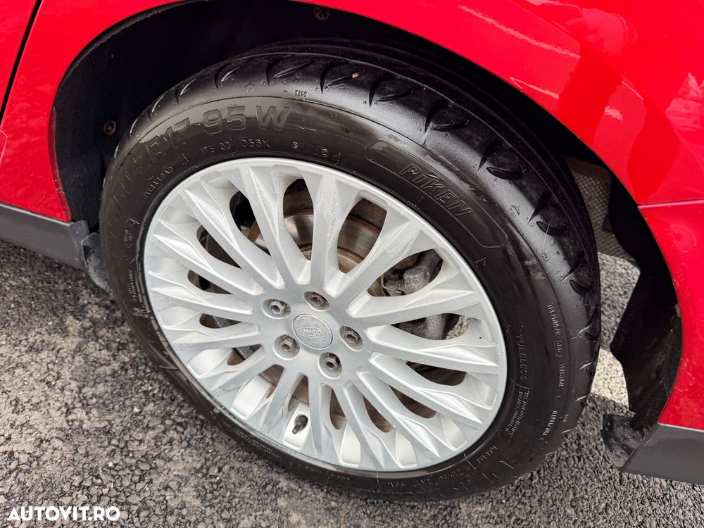 Ford Focus Turnier 1.6 TDCi DPF Start-Stopp-System Champions Edition - 14