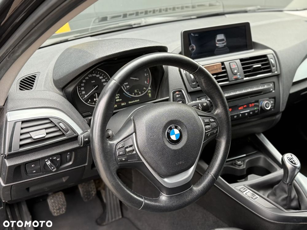 BMW Seria 1 118d - 23