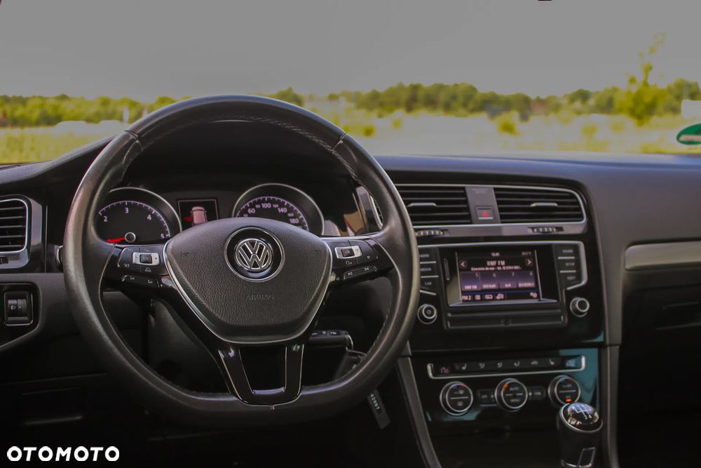 Volkswagen Golf 1.6 TDI BlueMotion Technology Allstar - 32