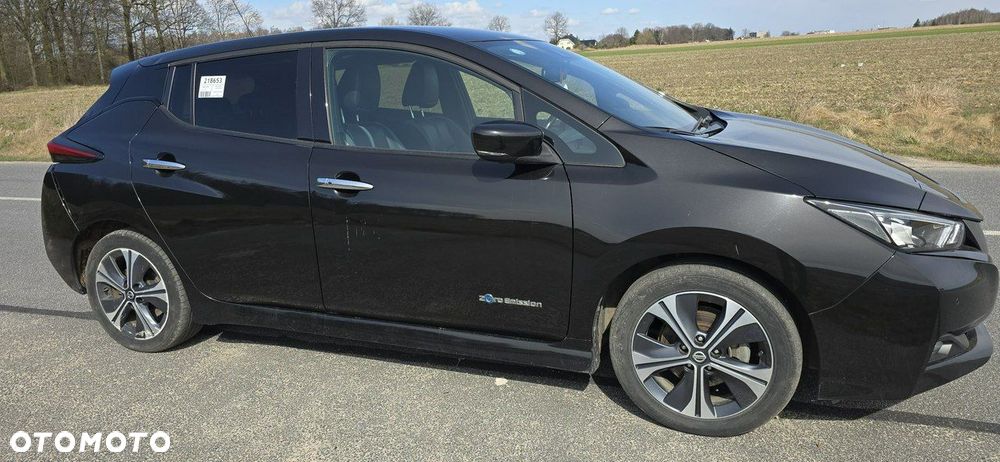 Nissan Leaf - 2