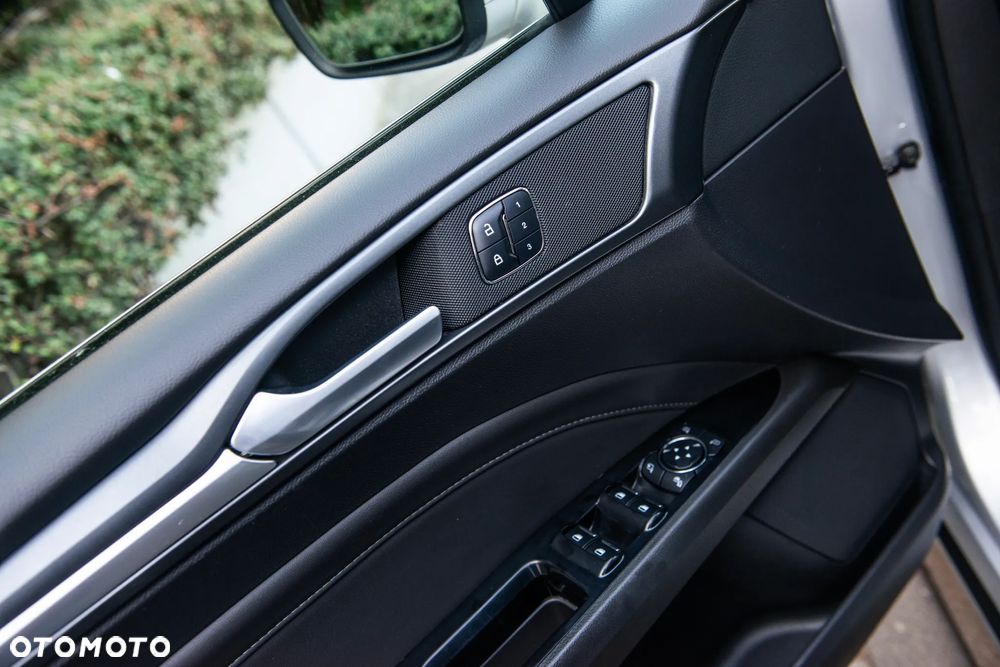 Ford Mondeo 2.0 TDCi STart-Stopp PowerShift-Aut Titanium - 31