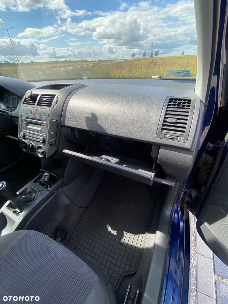Volkswagen Polo 1.4 FSI - 21