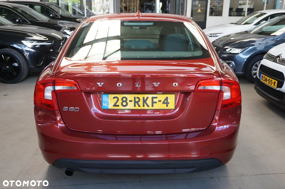 Volvo S60 - 3