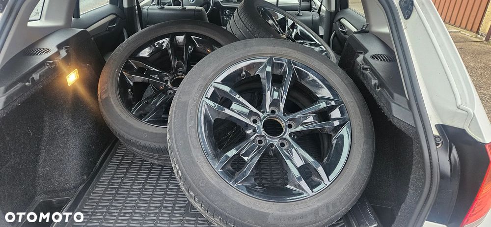 BMW X1 xDrive18d xLine - 10