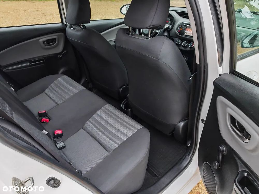 Toyota Yaris - 15