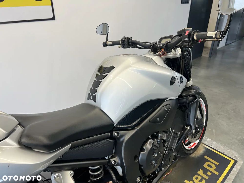 Yamaha FZ - 30