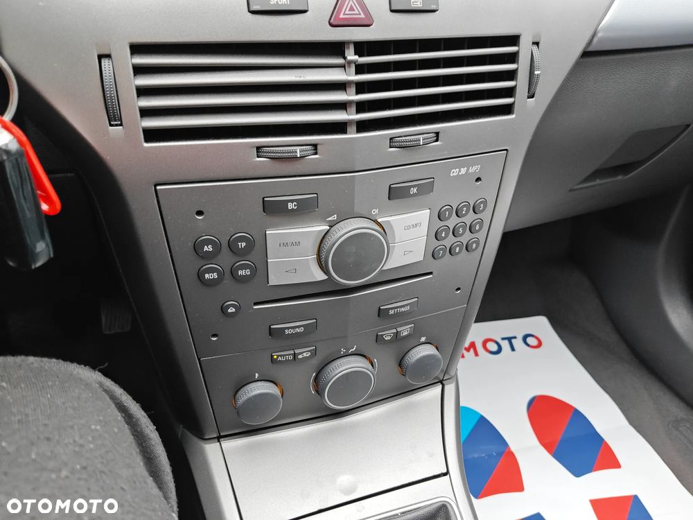Opel Astra 1.6 Catch me now - 24
