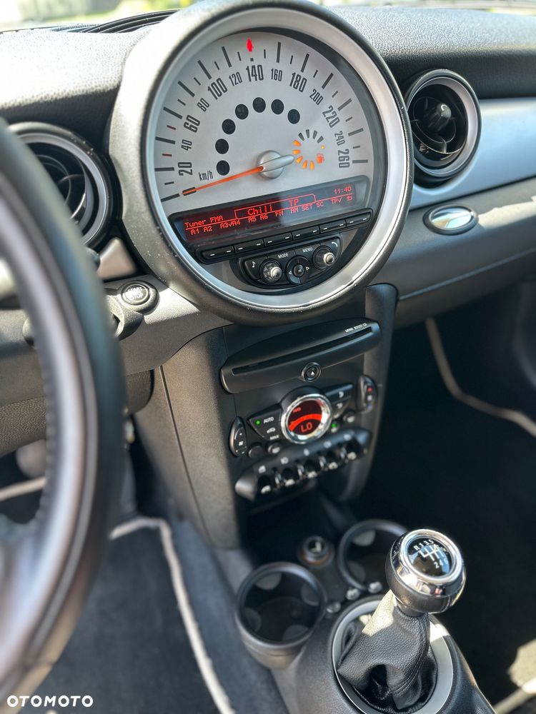 MINI Cooper Standard - 1