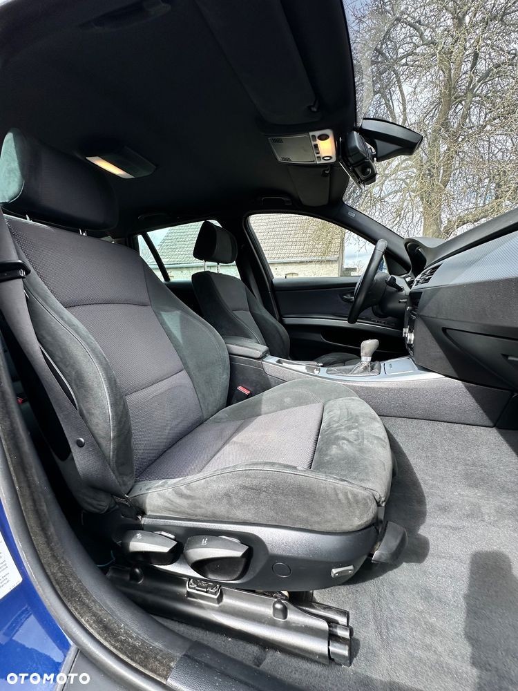 BMW Seria 3 320d - 21