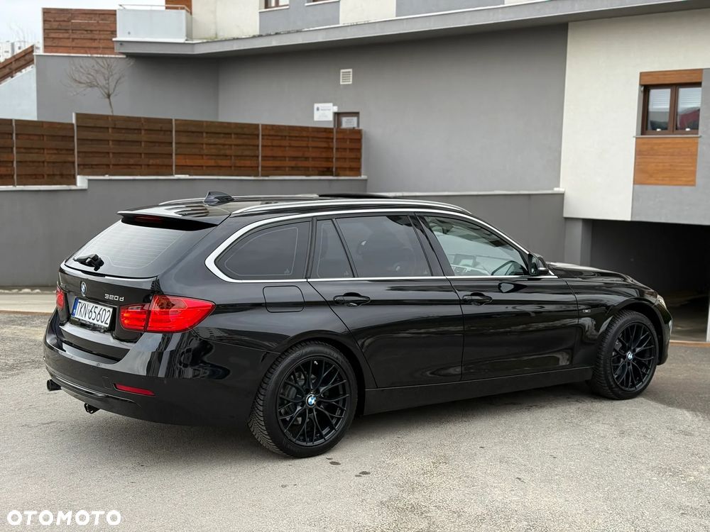 BMW Seria 3 320d xDrive Sport-Aut Sport Line - 4