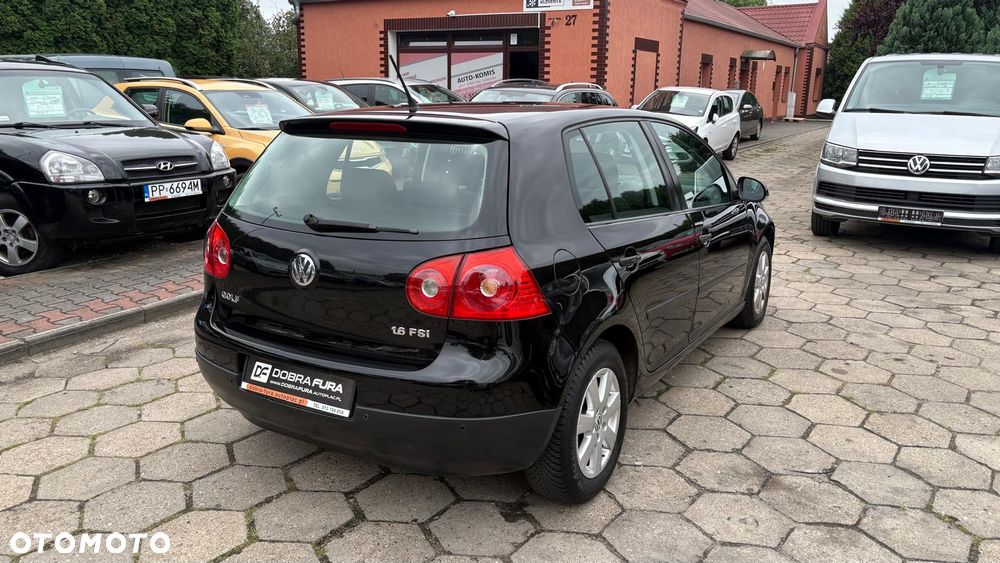 Volkswagen Golf 1.6 FSI Tour Edition - 3