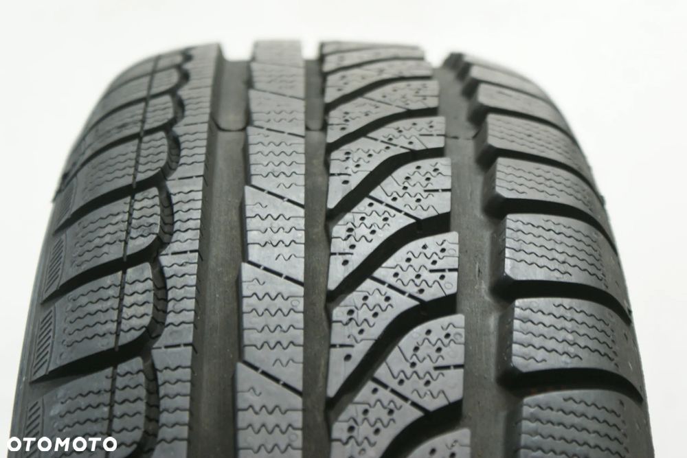 185/60R15 DUNLOP SP WINTER RESPONSE , 8,3mm 2022r