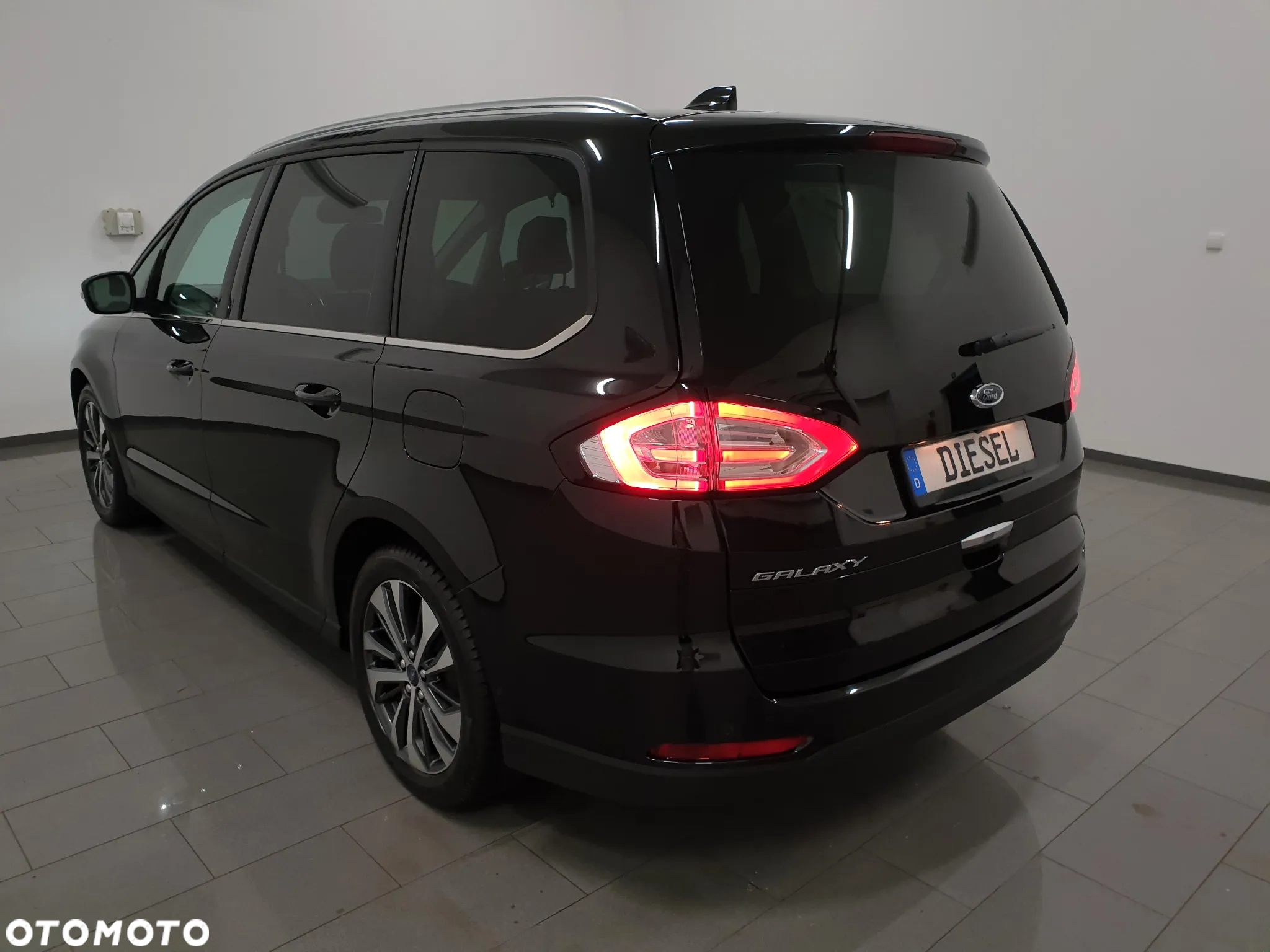 Ford Galaxy 2.0 EcoBlue Titanium - 4