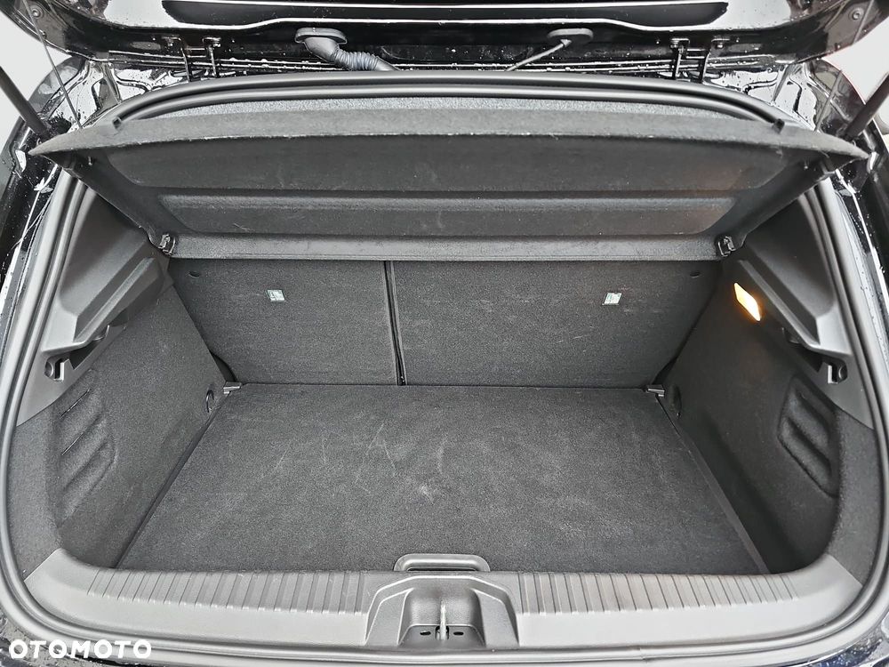 Renault Clio 1.0 TCe Techno - 24