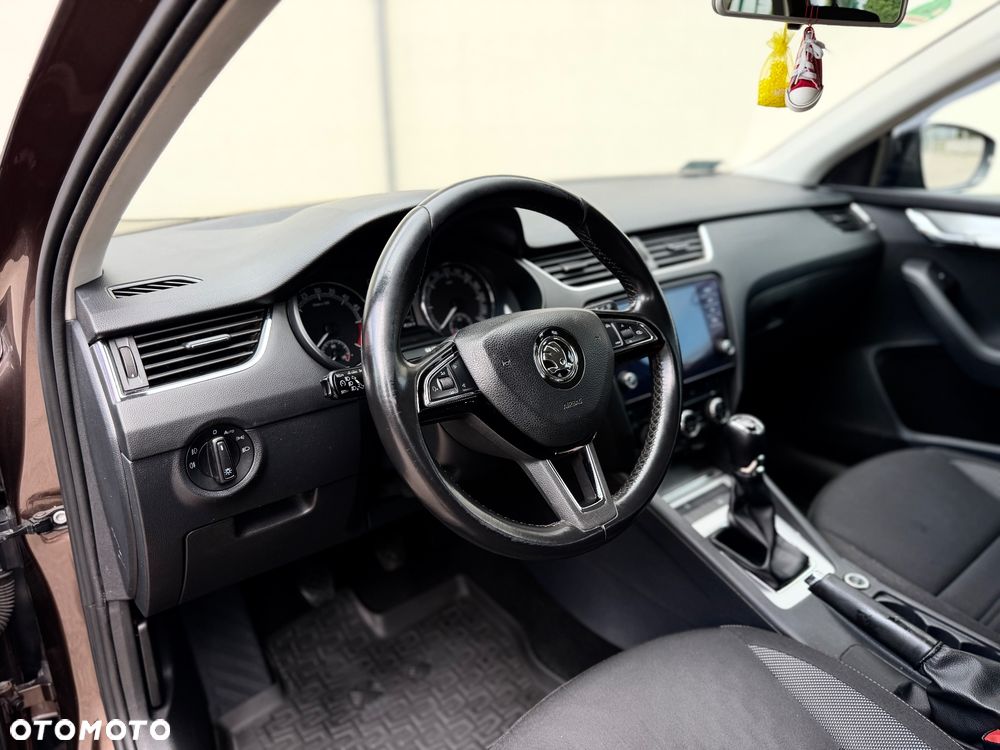 Skoda Octavia 1.6 TDI Business - 9