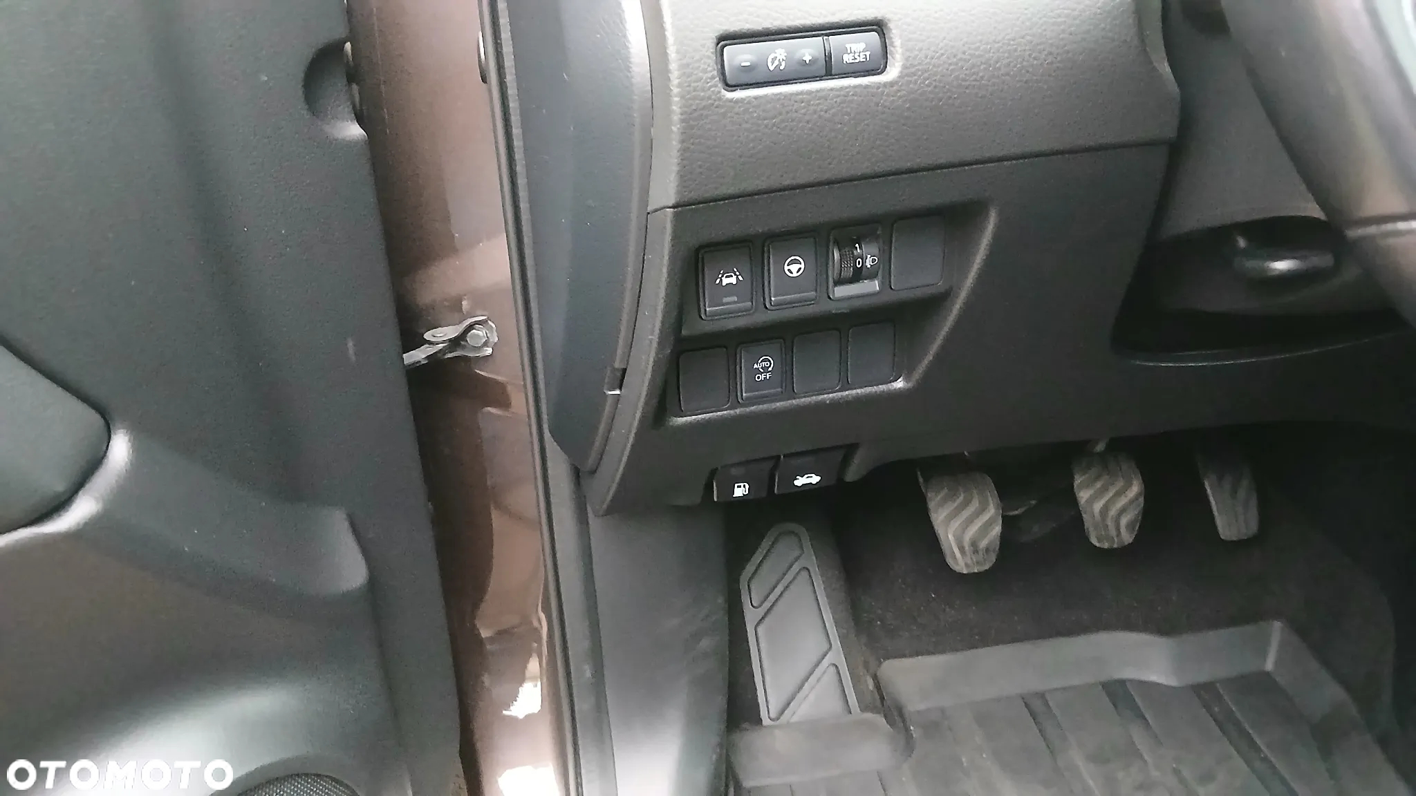 Nissan Qashqai 1.3 DIG-T N-Connecta EU6d - 27