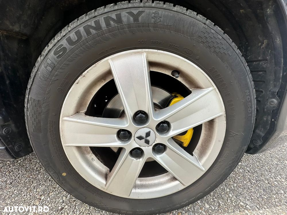 Mitsubishi Lancer 1.5 Inform - 11