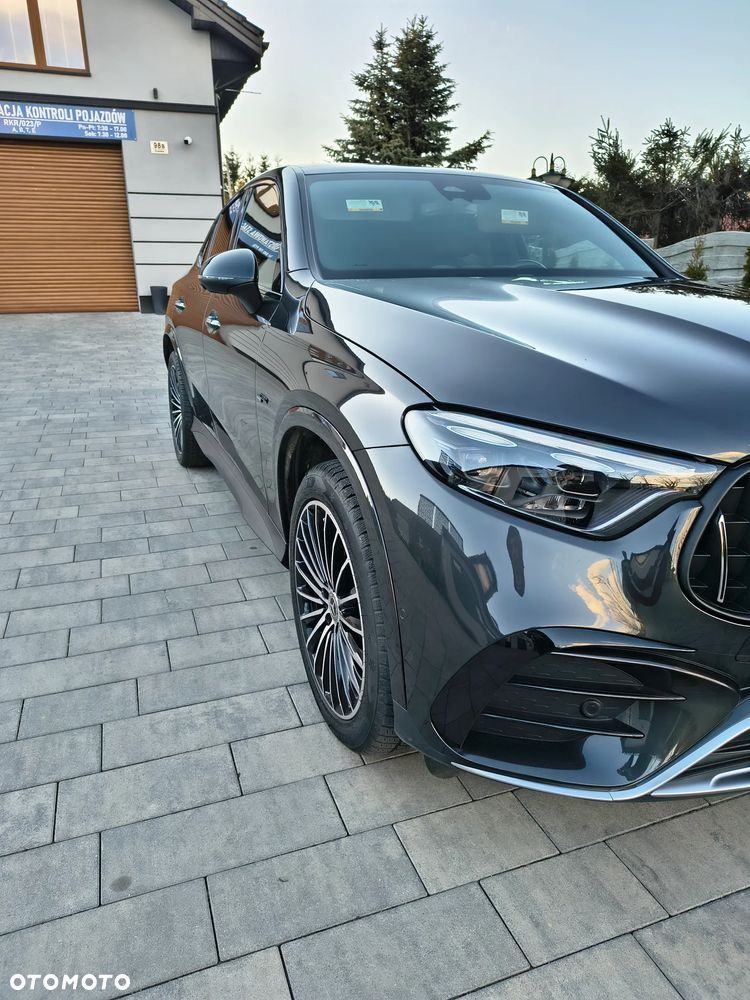 Mercedes-Benz GLC 300 4Matic 9G-TRONIC AMG Line Plus - 17