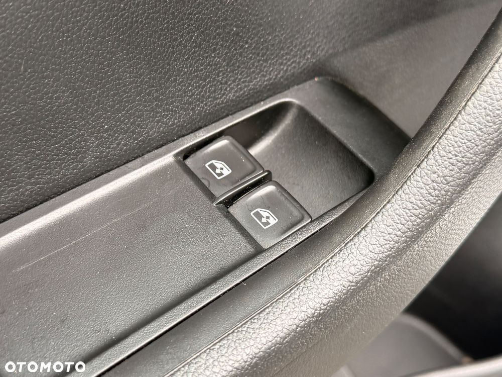 Skoda Fabia 1.0 TSI Ambition - 25