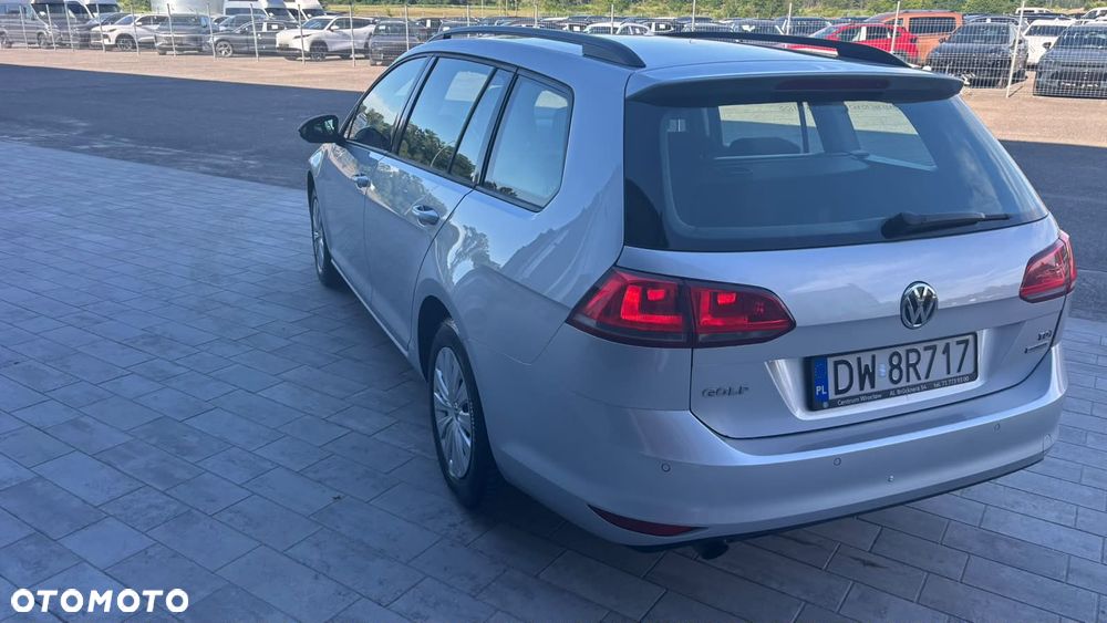 Volkswagen Golf 1.6 TDI Trendline DSG - 3