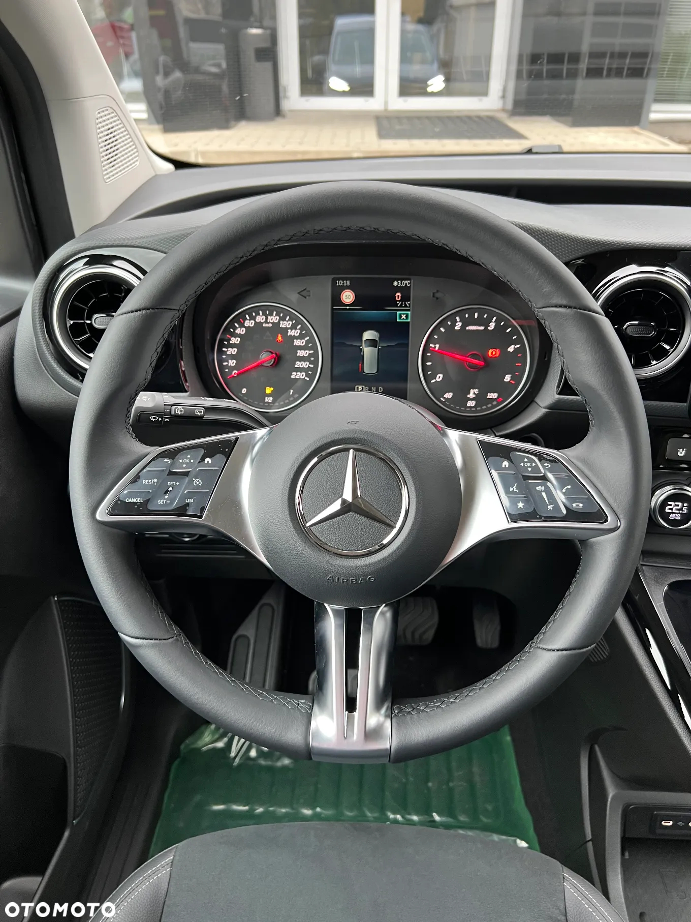 Mercedes-Benz Klasa T 180 d Automatik - 26