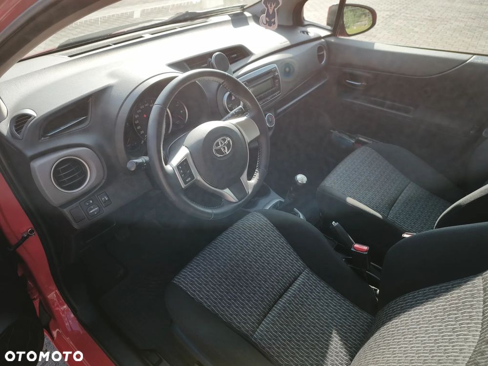 Toyota Yaris 1.0 Active - 10