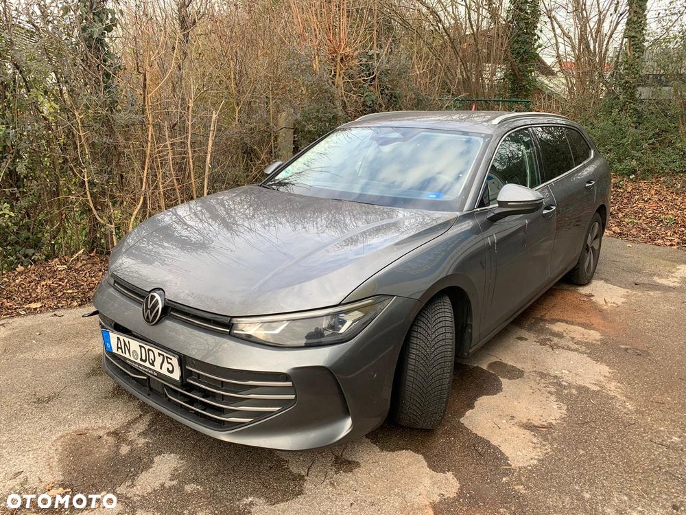 Volkswagen Passat 2.0 TDI EVO Elegance DSG - 2