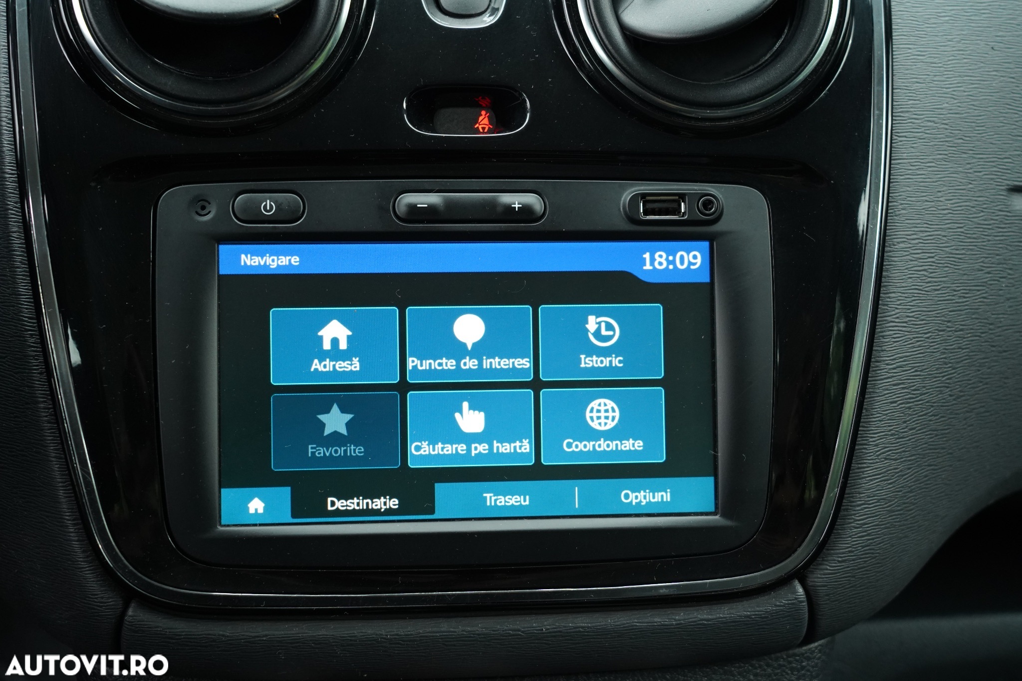 Dacia Lodgy 1.5 Blue dCi Stepway - 13