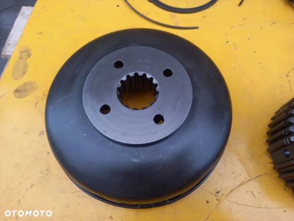 TerraLock sprzęgiełko przedniej osi z hamulcami New Holland TM190 - 6