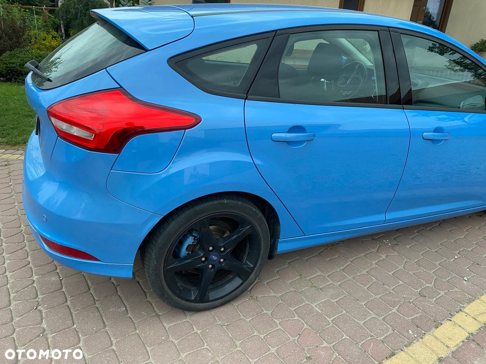 Ford Focus - 2