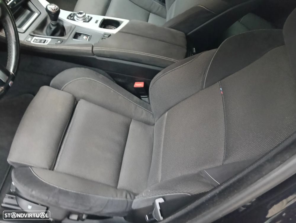 BMW 520 d Pack M - 29