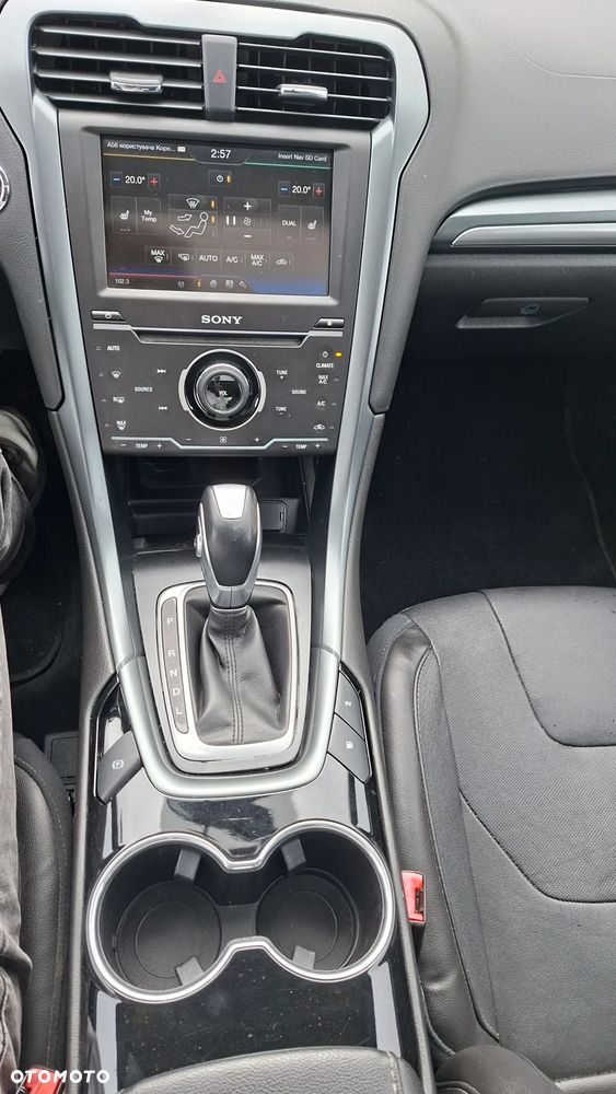 Ford Mondeo 2.0 Hybrid Titanium - 9
